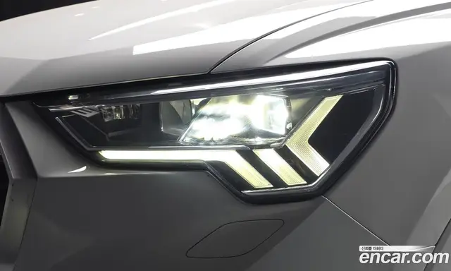Audi Q3 2022 2.0 АКПП, миниатюра 7
