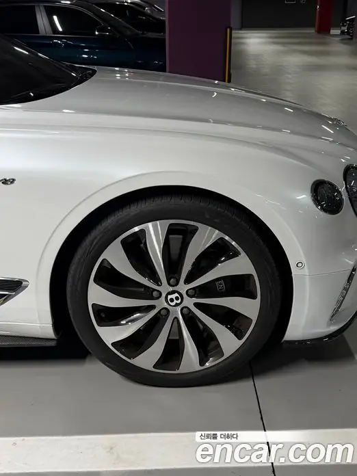 Bentley Continental 2022 4.0 АКПП, миниатюра 5