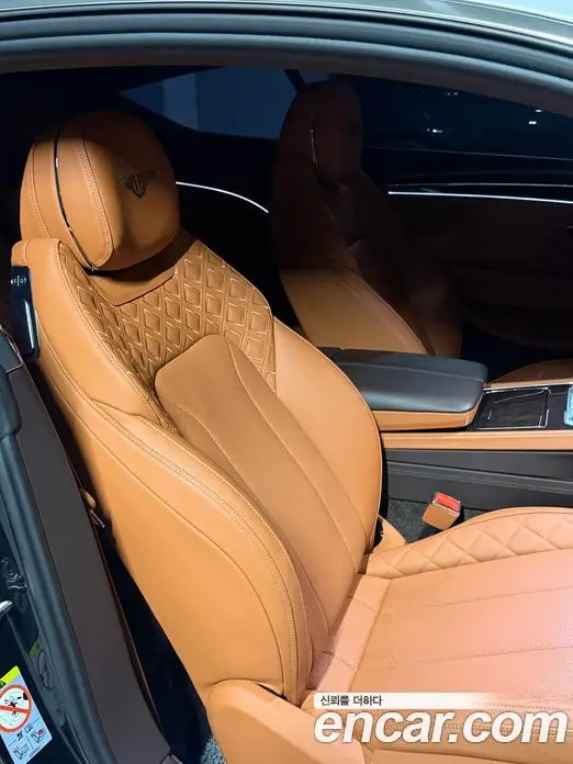 Bentley Continental 2022 4.0 АКПП, фото 7