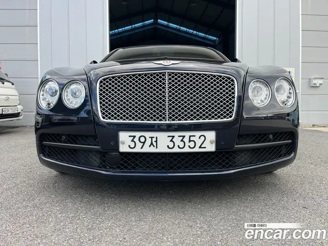 Bentley Flying Spur 2018 4.0 АКПП, миниатюра 5