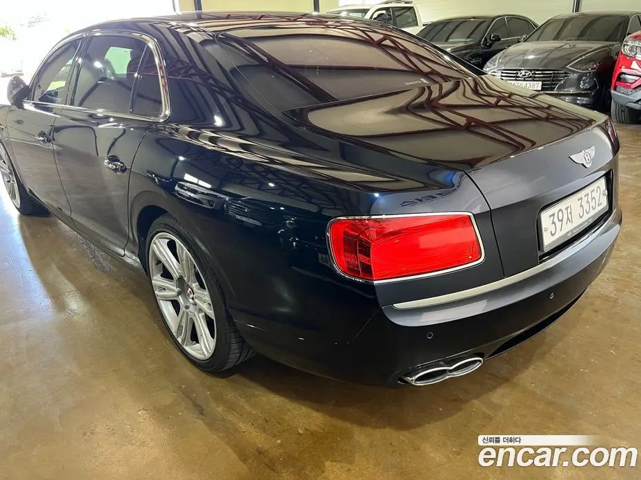 Bentley Flying Spur 2018 4.0 АКПП, фото 10