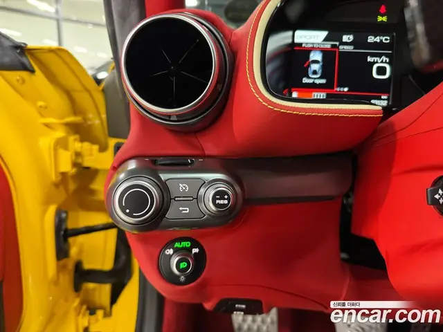 Ferrari 812 2020 6.5 АКПП, миниатюра 8