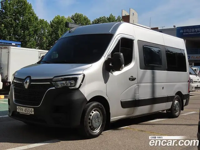 Renault (Samsung) Master 2020 2.3 робот, миниатюра 2