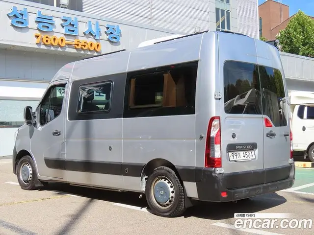 Renault (Samsung) Master 2020 2.3 робот, миниатюра 4