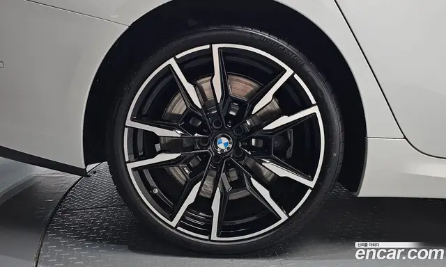 BMW 8 серия 2025 4.4 АКПП, миниатюра 4