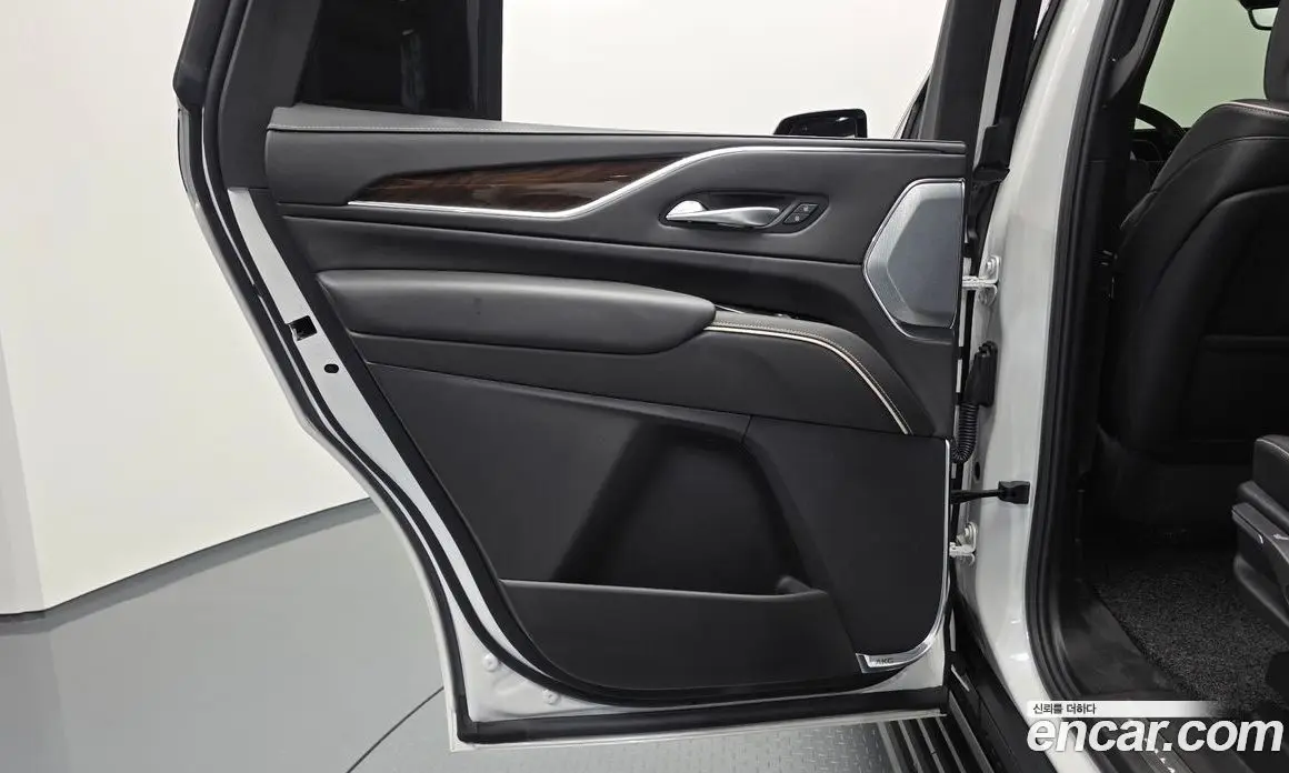 Cadillac Escalade 2024 6.2 АКПП, фото 14