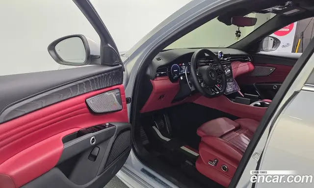 Maserati Grecale 2023 2.0 АКПП, миниатюра 10 Maserati Grecale 2023 2.0 АКПП, миниатюра 10