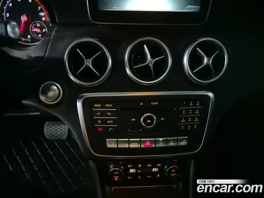 Mercedes-Benz A-Class 2017 1.6 АКПП, фото 13
