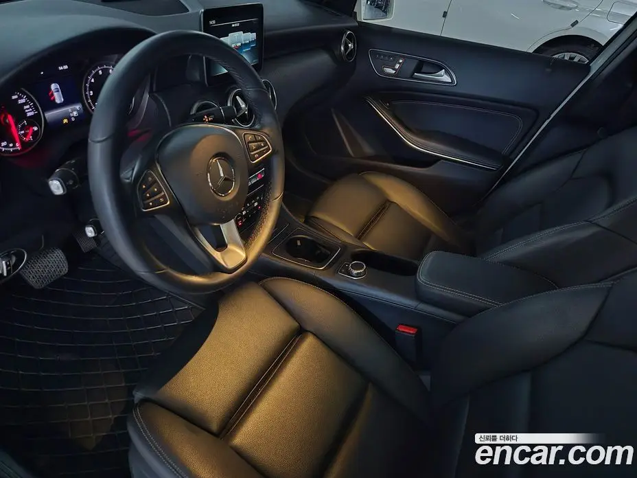 Mercedes-Benz A-Class 2017 1.6 АКПП, фото 7