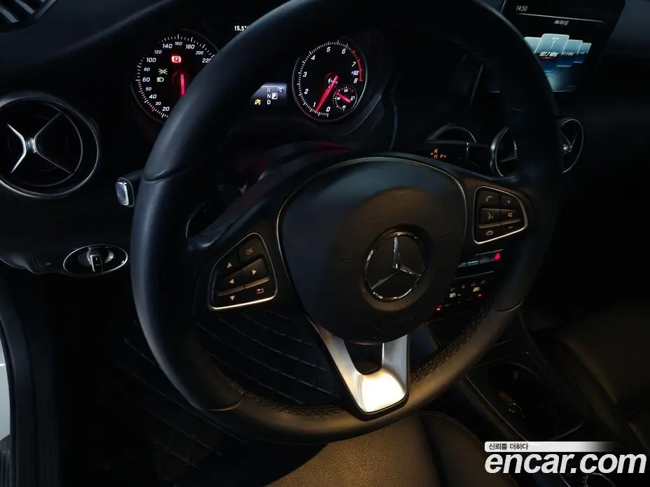 Mercedes-Benz A-Class 2017 1.6 АКПП, фото 9