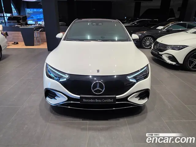 Mercedes-Benz EQE 2023 0.3 АКПП, миниатюра 3