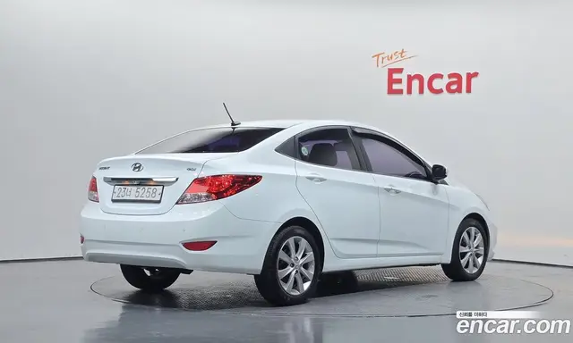 Hyundai Accent 2011 1.6 АКПП, миниатюра 2 Hyundai Accent 2011 1.6 АКПП, миниатюра 2