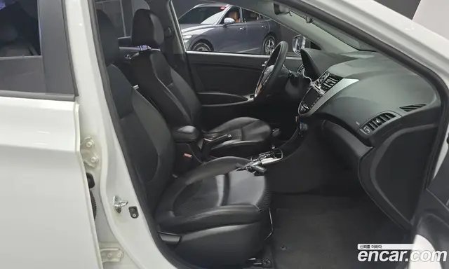 Hyundai Accent 2011 1.6 АКПП, миниатюра 11 Hyundai Accent 2011 1.6 АКПП, миниатюра 11