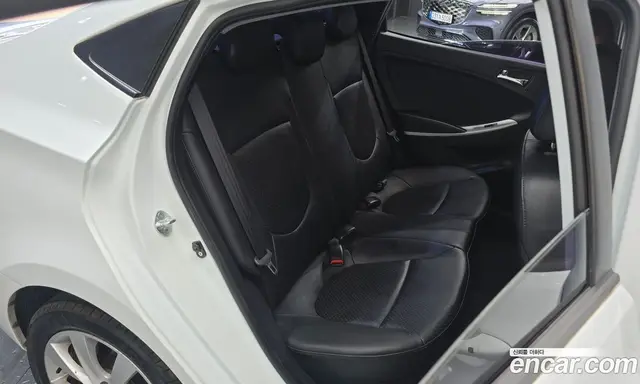 Hyundai Accent 2011 1.6 АКПП, миниатюра 12