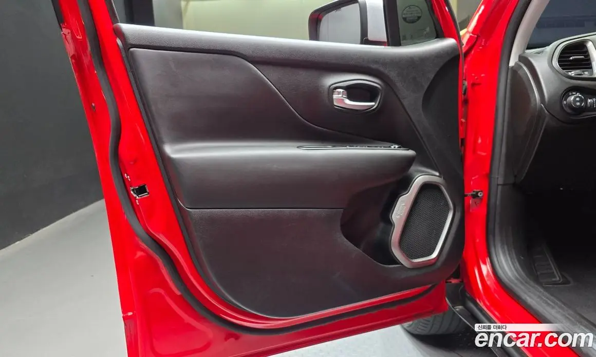 Jeep Renegade 2022 1.3 АКПП, фото 14 Jeep Renegade 2022 1.3 АКПП, фото 14