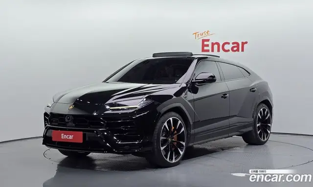 Lamborghini Urus, 2022, 48 305 км