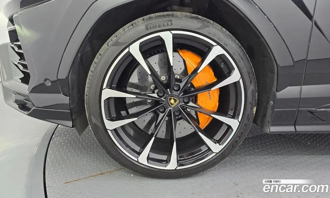 Lamborghini Urus 2022 4.0 АКПП, фото 5