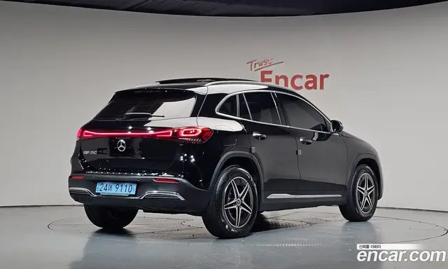 Mercedes-Benz EQA 2022 0.2 АКПП, миниатюра 2
