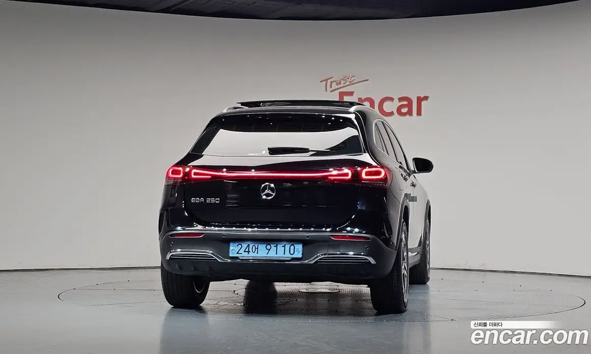 Mercedes-Benz EQA 2022 0.2 АКПП, фото 4