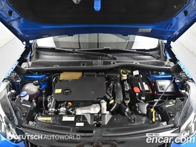 Peugeot 2008 2021 1.5 АКПП, миниатюра 6