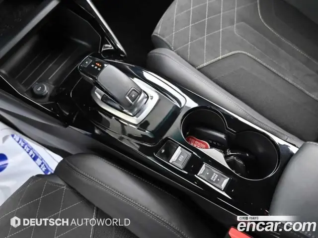 Peugeot 2008 2021 1.5 АКПП, миниатюра 9