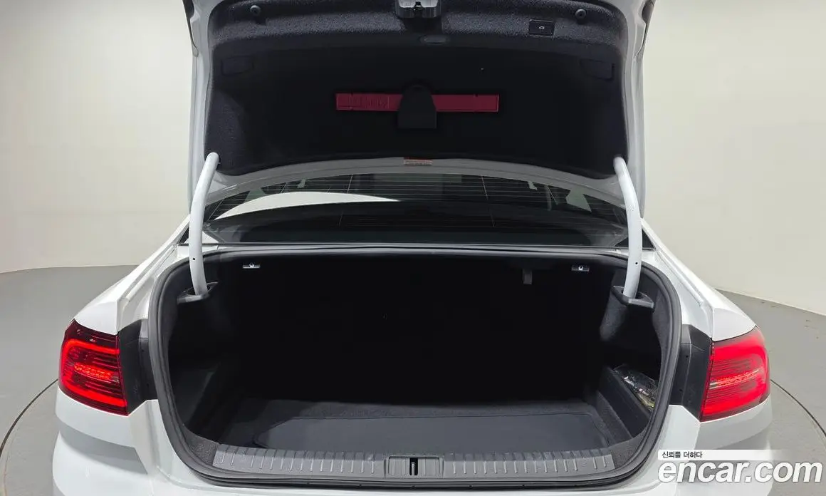 Volkswagen Passat 2018 2.0 АКПП, фото 20