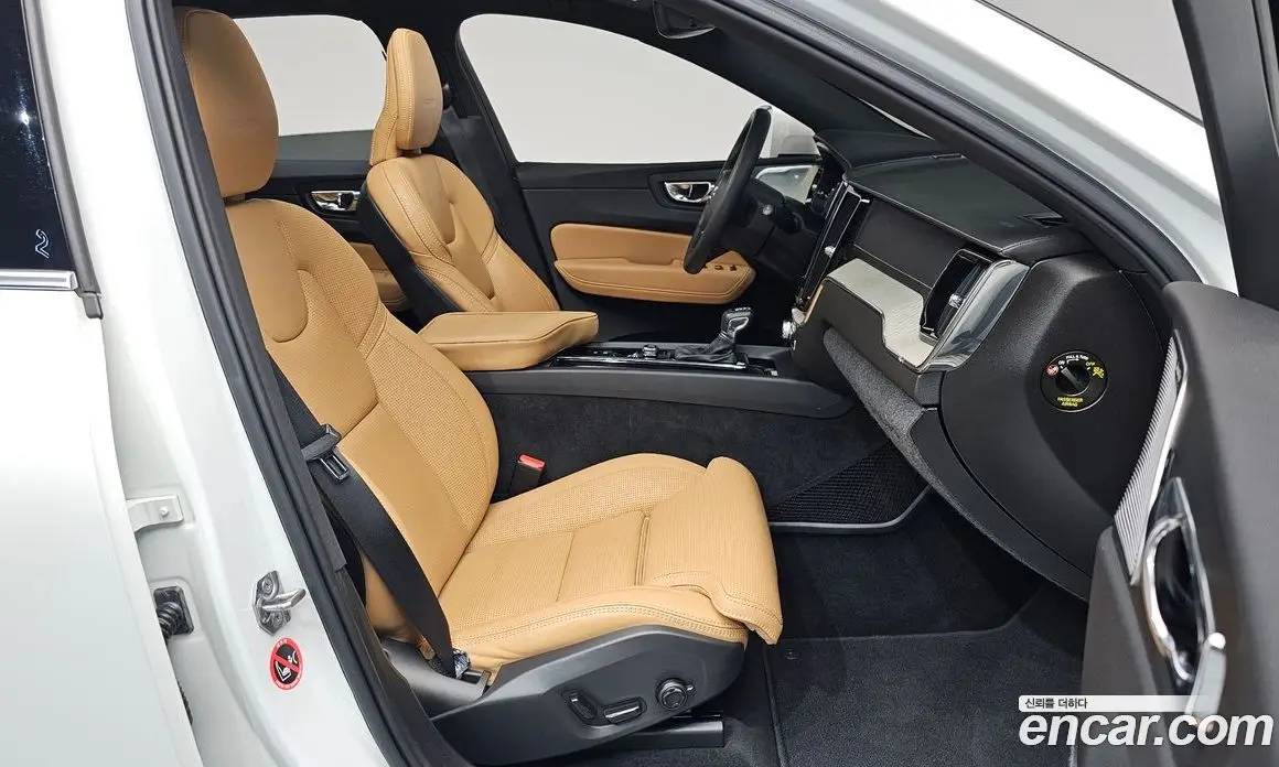Volvo XC60 2019 2.0 АКПП, фото 15 Volvo XC60 2019 2.0 АКПП, фото 15