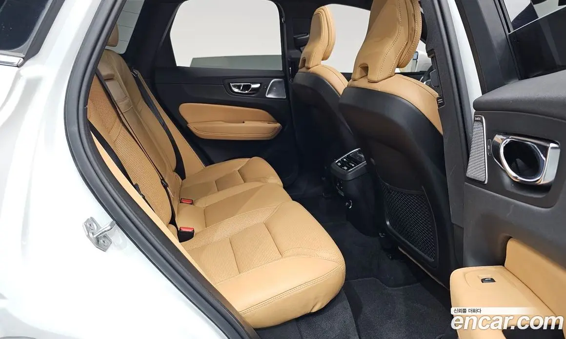 Volvo XC60 2019 2.0 АКПП, фото 16 Volvo XC60 2019 2.0 АКПП, фото 16