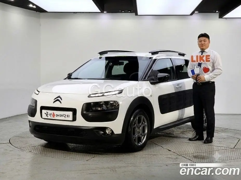 Citroen C4 Cactus 2018 1.6 АКПП, фото 1