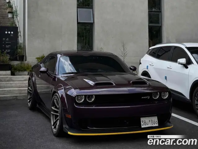 Dodge Challenger, 2020, 66 900 км