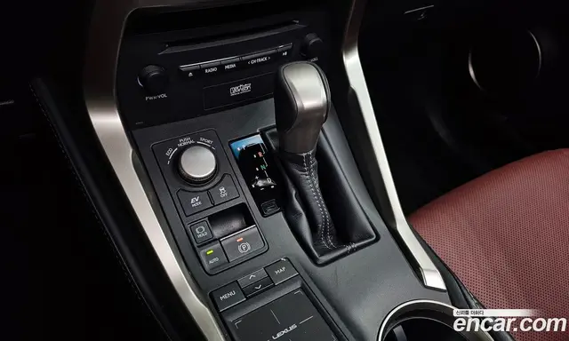 Lexus NX 2017 2.5 АКПП, миниатюра 11 Lexus NX 2017 2.5 АКПП, миниатюра 11