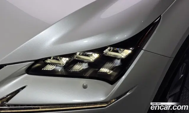 Lexus NX 2017 2.5 АКПП, миниатюра 7 Lexus NX 2017 2.5 АКПП, миниатюра 7