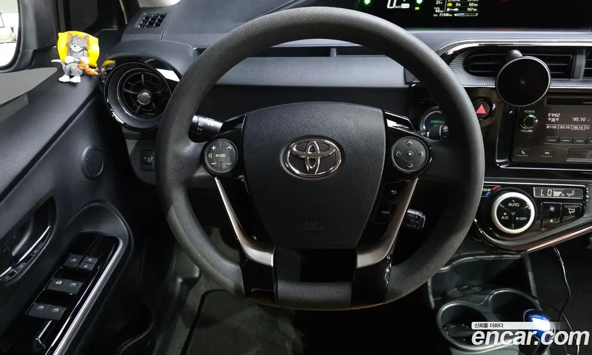 Toyota Prius 2019 1.5 АКПП, фото 18