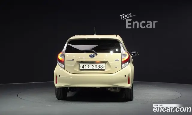 Toyota Prius 2019 1.5 АКПП, миниатюра 3