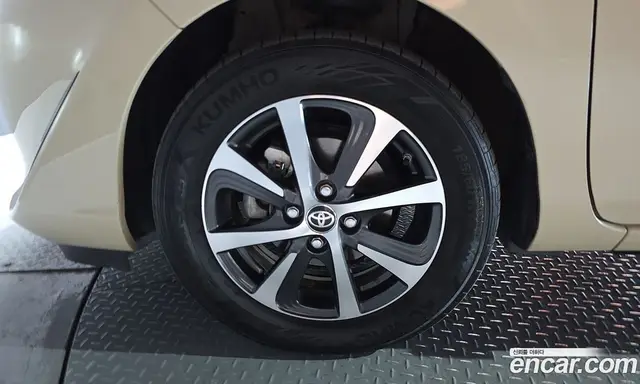 Toyota Prius 2019 1.5 АКПП, миниатюра 4