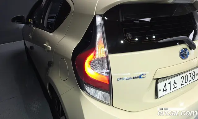 Toyota Prius 2019 1.5 АКПП, миниатюра 8