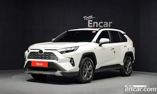 Toyota RAV4, 2025, 22 394 км