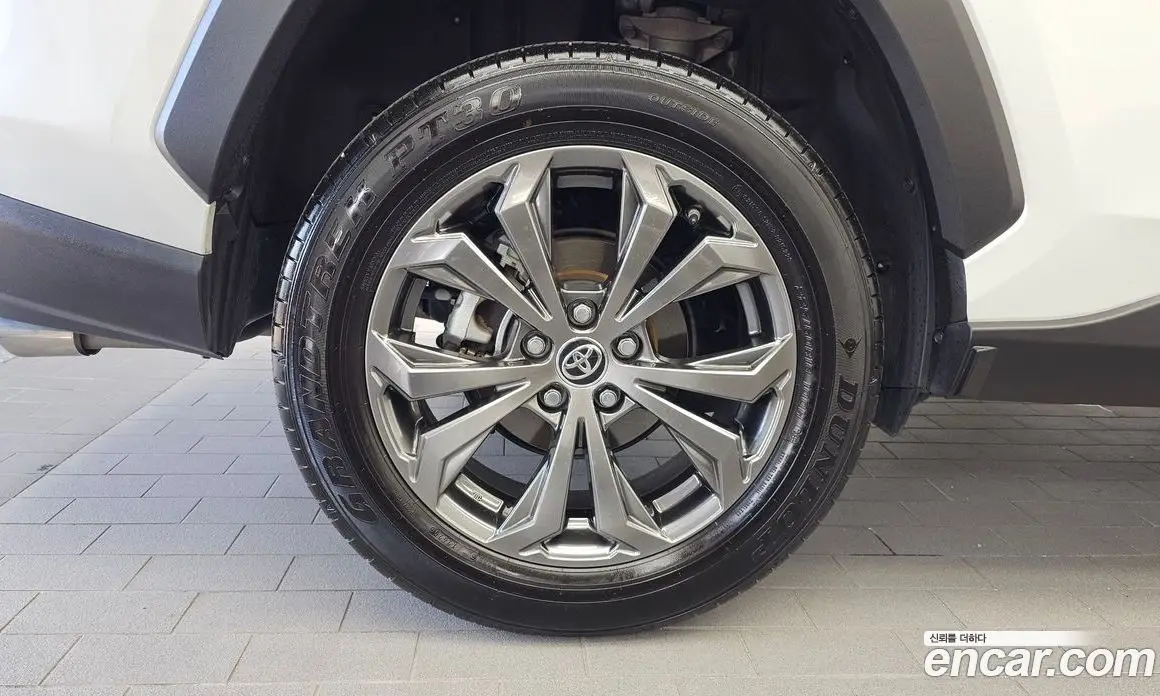 Toyota RAV4 2025 2.5 АКПП, фото 5