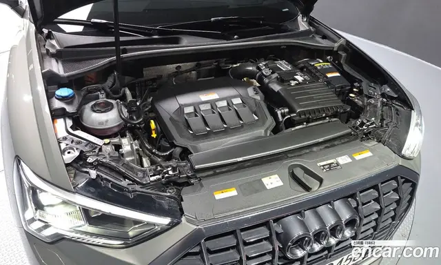 Audi Q3 2023 2.0 АКПП, миниатюра 6