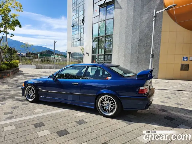 BMW M3 1995 3.0 МКПП, миниатюра 2