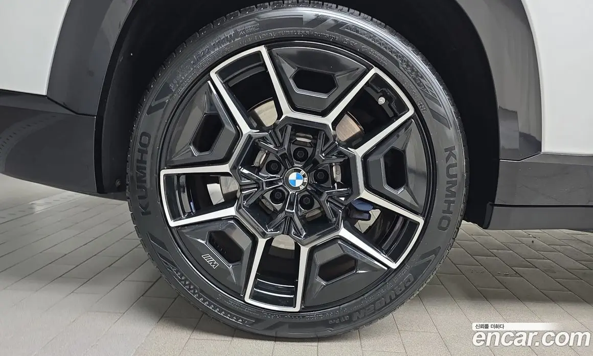 BMW XM 2023 4.4 АКПП, фото 4