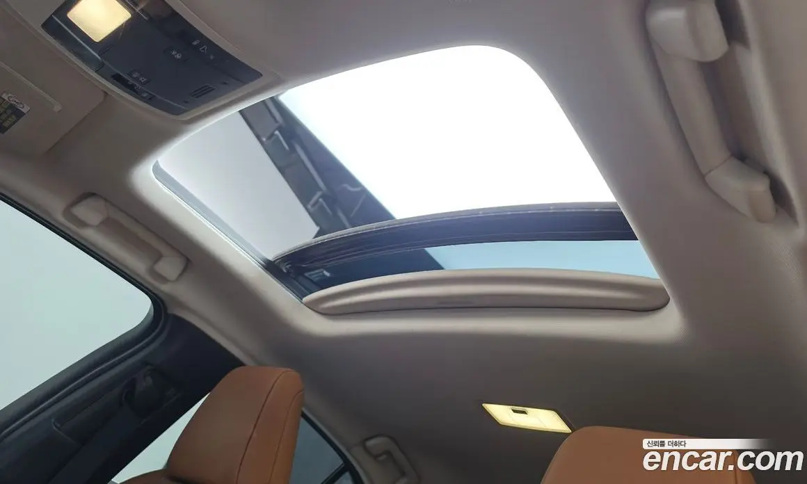 Lexus UX 2019 2.0 АКПП, фото 16 Lexus UX 2019 2.0 АКПП, фото 16