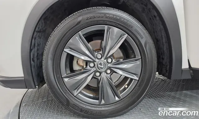 Lexus UX 2019 2.0 АКПП, миниатюра 5 Lexus UX 2019 2.0 АКПП, миниатюра 5