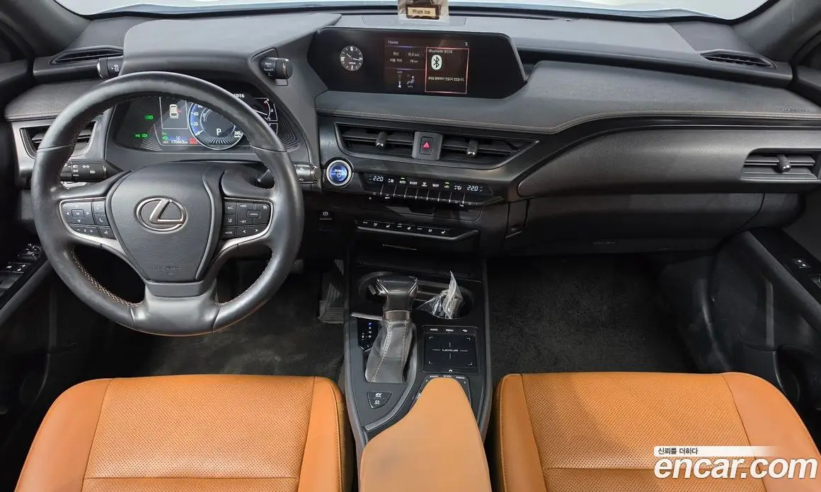 Lexus UX 2019 2.0 АКПП, фото 7 Lexus UX 2019 2.0 АКПП, фото 7