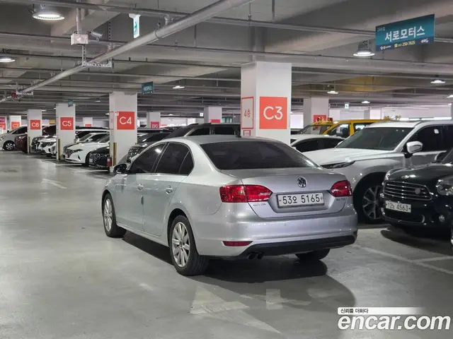 Volkswagen Jetta 2011 2.0 АКПП, миниатюра 3