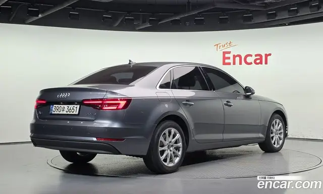Audi A4 2018 2.0 АКПП, миниатюра 2