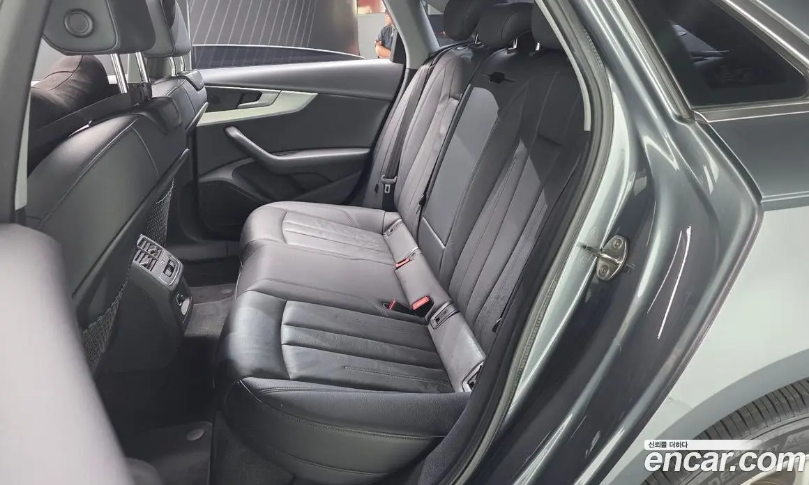 Audi A4 2018 2.0 АКПП, фото 16