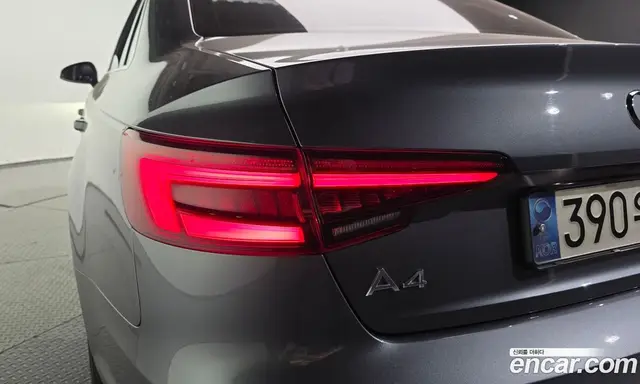 Audi A4 2018 2.0 АКПП, миниатюра 9