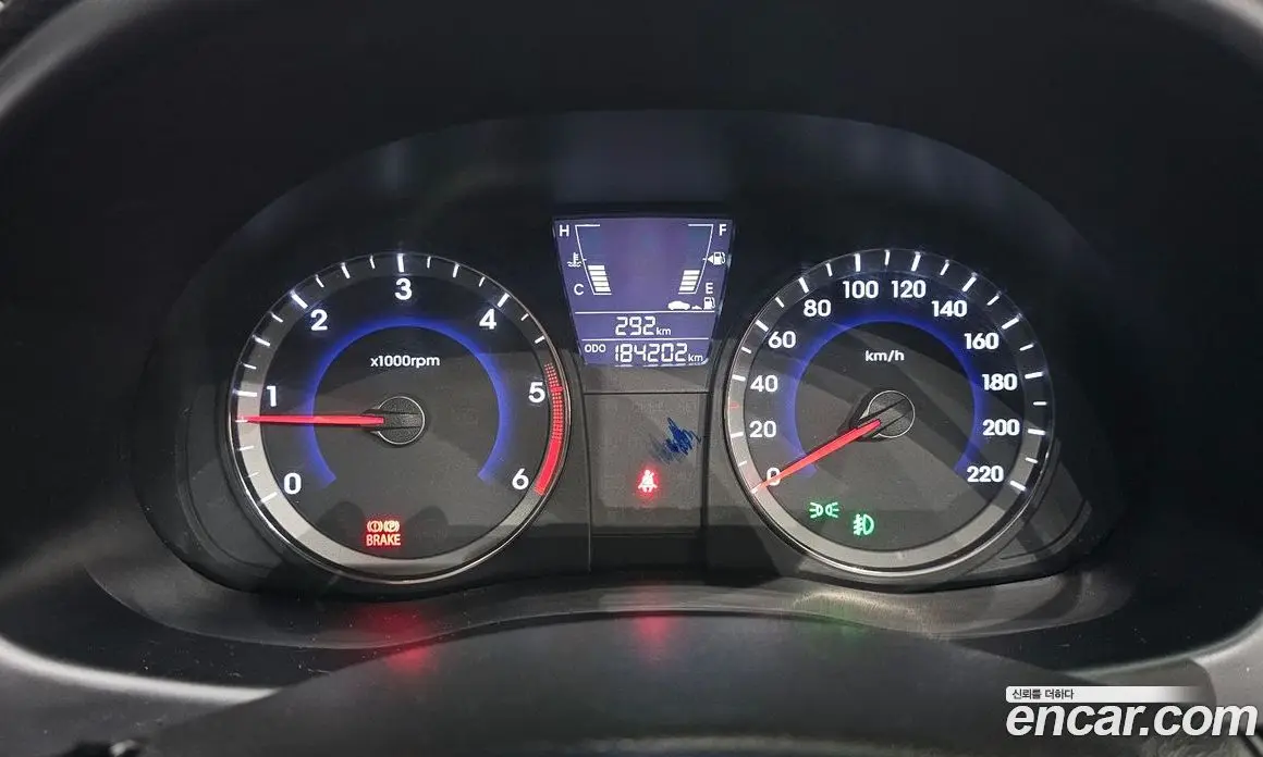 Hyundai Accent 2012 1.6 МКПП, фото 11