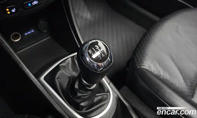 Hyundai Accent 2012 1.6 МКПП, миниатюра 12